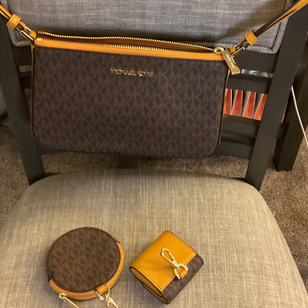 ,Micheal Kors
